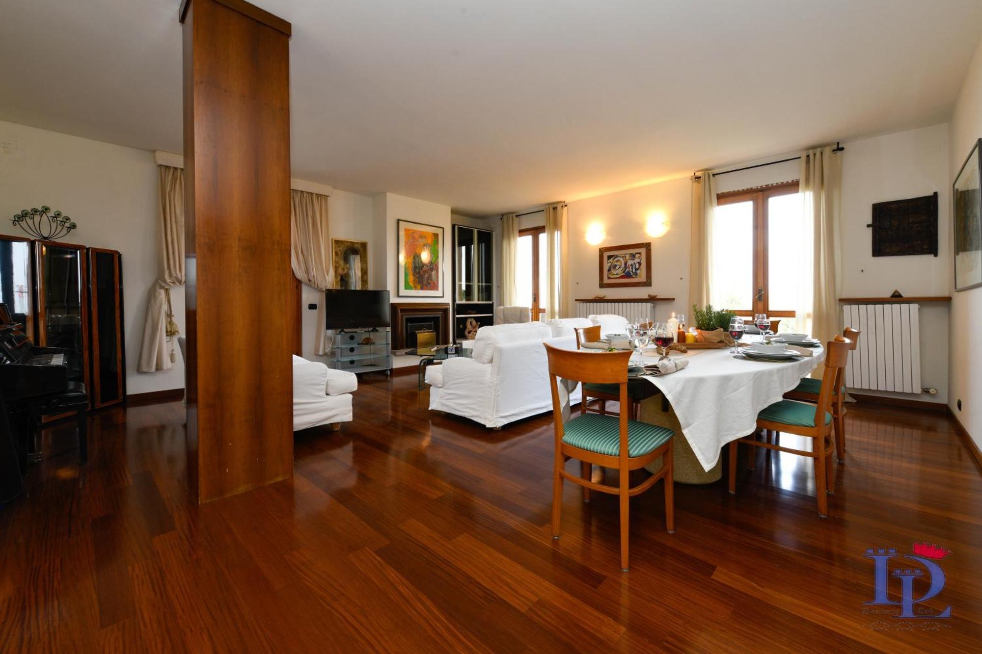 Desenzanoloft Official Partner Marriott Homes & Villas - Gardastar La Stella Del Lago Дезенцано-дель-Гарда Экстерьер фото
